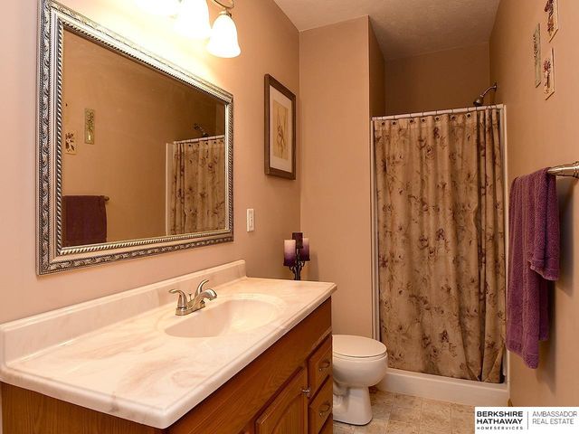 6008 S 159th Avenue, Omaha, NE 68135