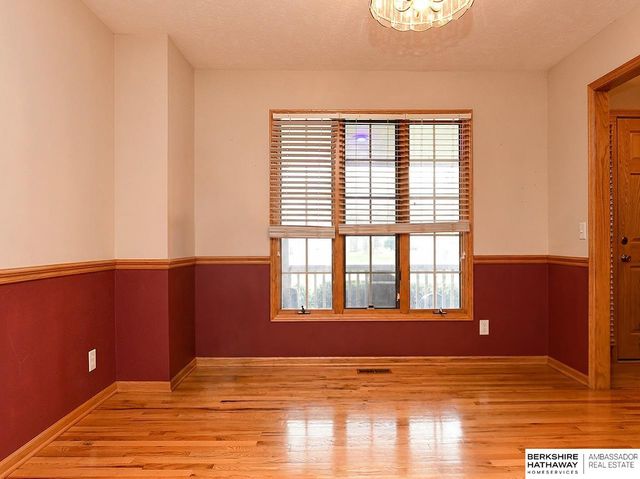 6008 S 159th Avenue, Omaha, NE 68135