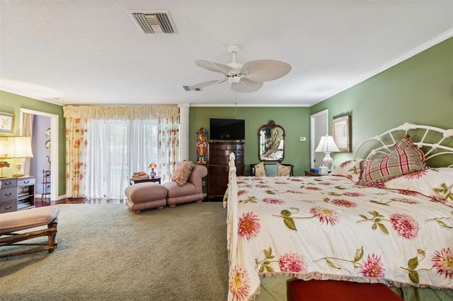 606 GROVEWOOD LANE, Largo, FL 33770