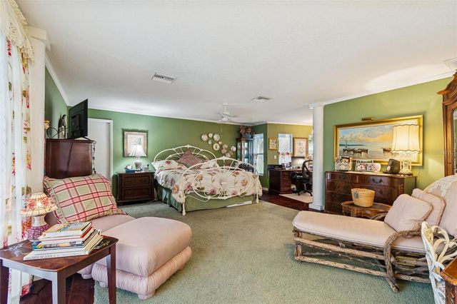 606 GROVEWOOD LANE, Largo, FL 33770