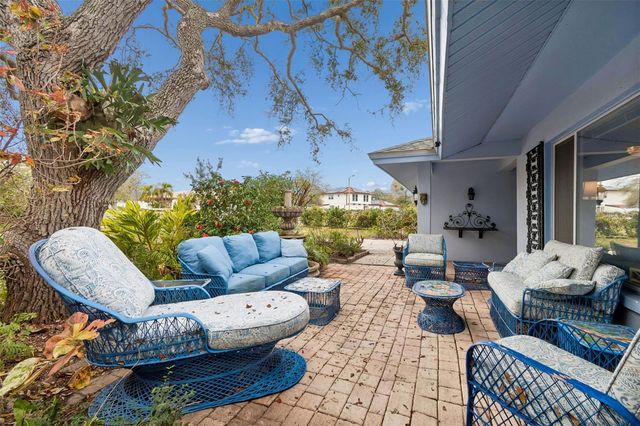 606 GROVEWOOD LANE, Largo, FL 33770