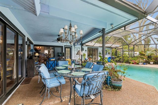 606 GROVEWOOD LANE, Largo, FL 33770