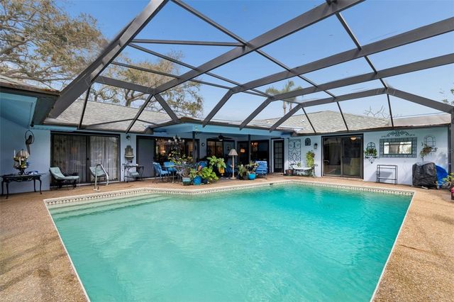 606 GROVEWOOD LANE, Largo, FL 33770