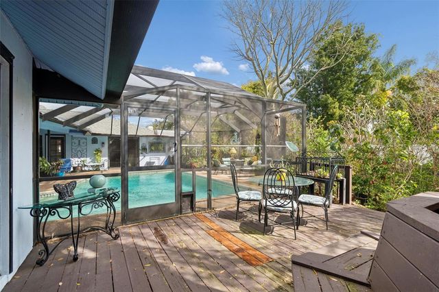 606 GROVEWOOD LANE, Largo, FL 33770