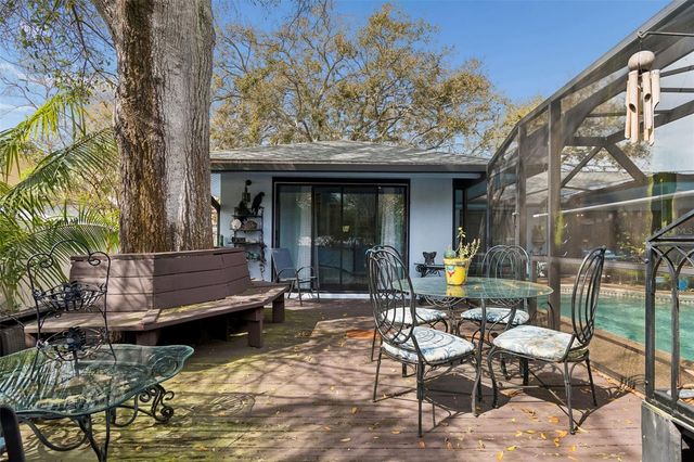 606 GROVEWOOD LANE, Largo, FL 33770