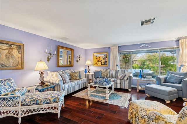 606 GROVEWOOD LANE, Largo, FL 33770