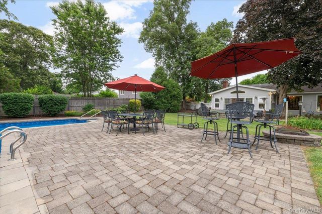 39 Merrivale Drive, Smithtown, NY 11787