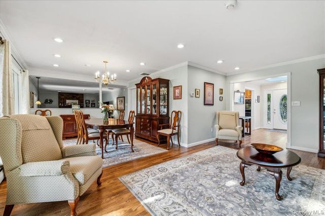39 Merrivale Drive, Smithtown, NY 11787