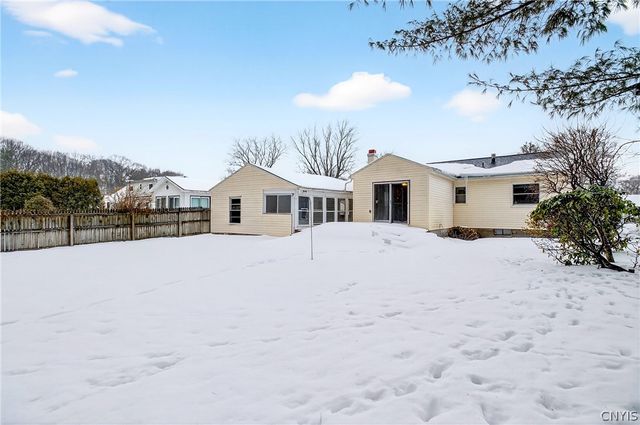 110 Oakley Drive, Cicero, NY 13212