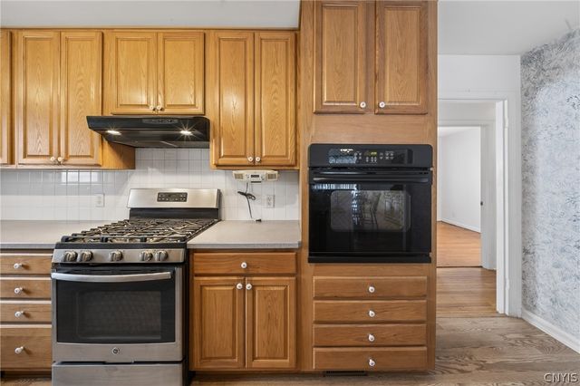 110 Oakley Drive, Cicero, NY 13212