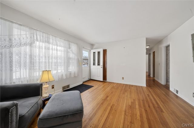 110 Oakley Drive, Cicero, NY 13212