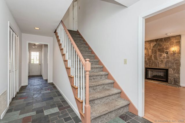 31 Chatfield Street, Stamford, CT 06907