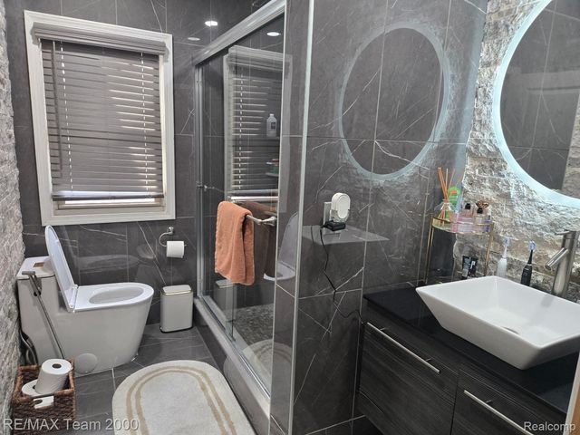 439 N Vernon Street, Dearborn, MI 48128
