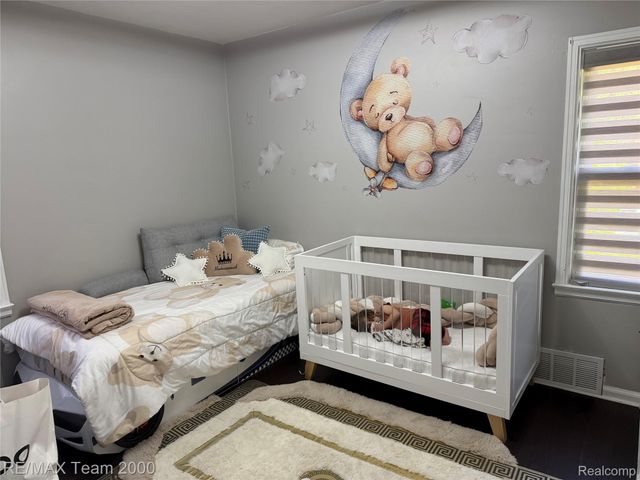 439 N Vernon Street, Dearborn, MI 48128
