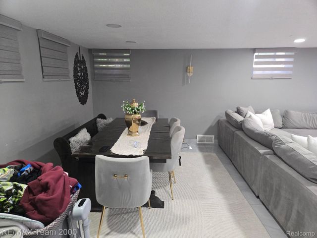 439 N Vernon Street, Dearborn, MI 48128