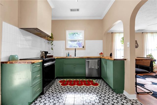 1608 Carroll NW Drive, Atlanta, GA 30318