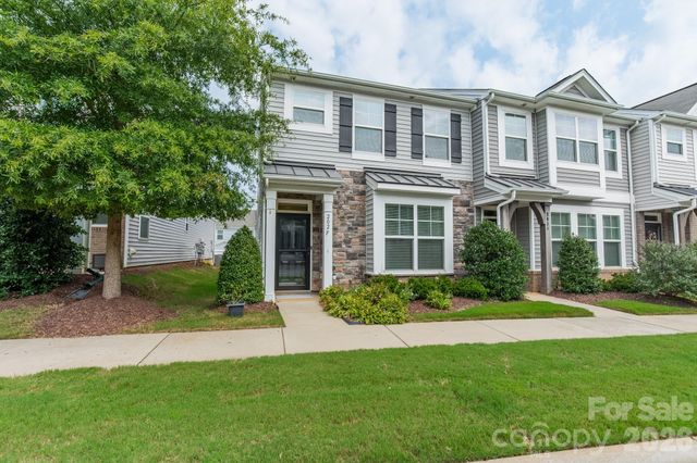 202 Waterlynn Ridge Road F, Mooresville, NC 28117