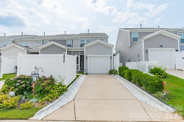 202 Waterlynn Ridge Road F, Mooresville, NC 28117