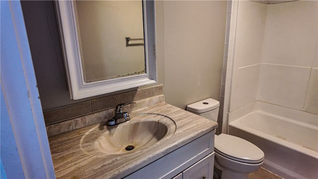 72 Ford Street, Providence, RI 02907