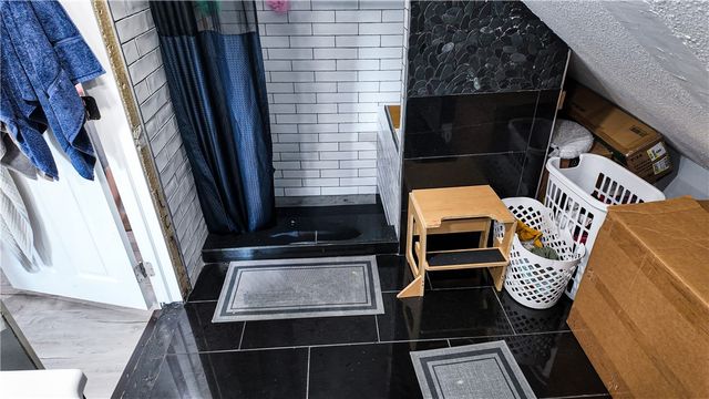 72 Ford Street, Providence, RI 02907