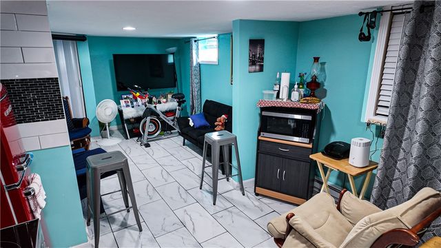 72 Ford Street, Providence, RI 02907