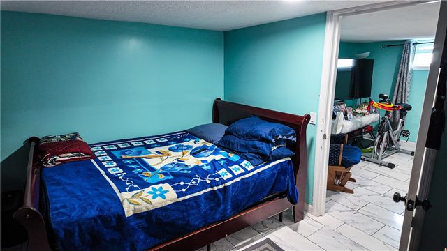 72 Ford Street, Providence, RI 02907