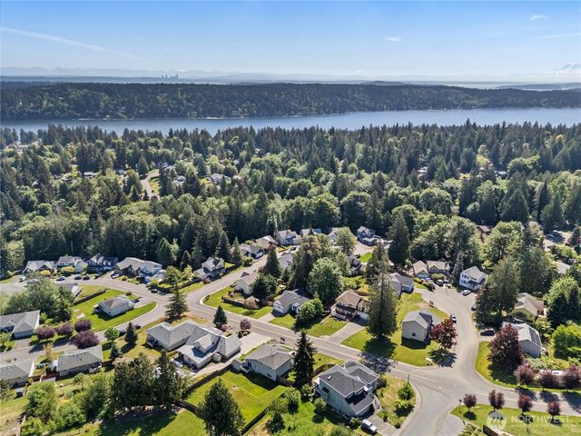 7224 Sunset Avenue NE, Bremerton, WA 98311