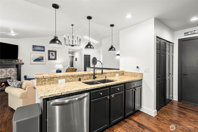7224 Sunset Avenue NE, Bremerton, WA 98311