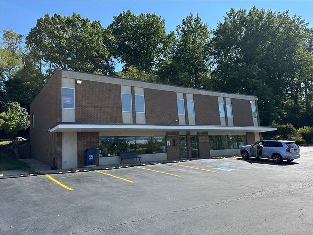 25 Gill Hall, Pleasant Hills, PA 15025