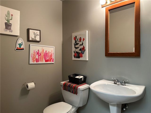 25 Gill Hall, Pleasant Hills, PA 15025