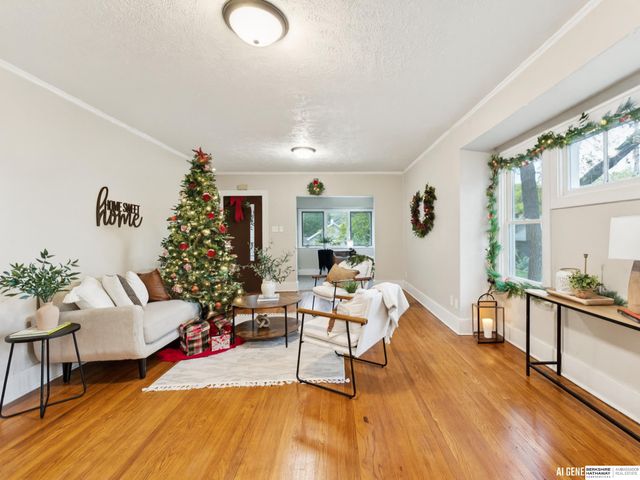 6460 Parker Street, Omaha, NE 68104