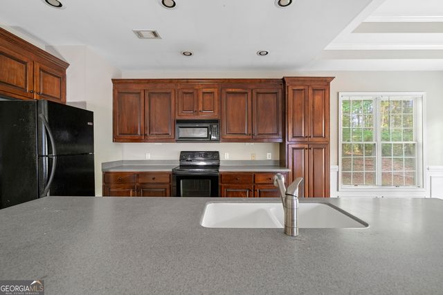 56 Edgar Drive, Commerce, GA 30529