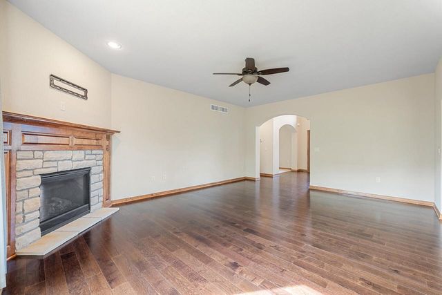 N73W29015 Bark River ROAD, Hartland, WI 53029