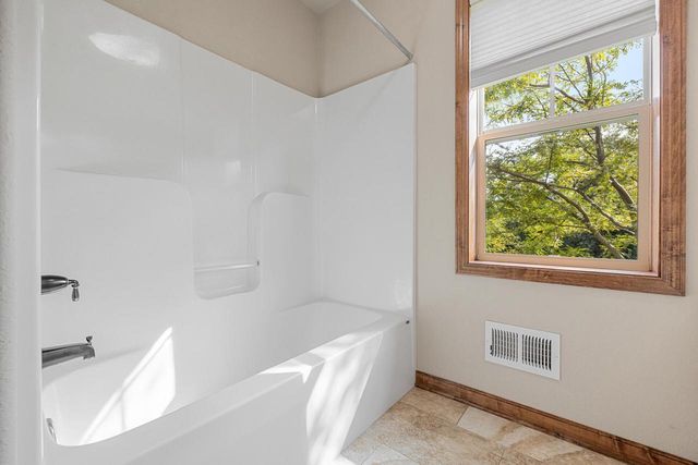 N73W29015 Bark River ROAD, Hartland, WI 53029