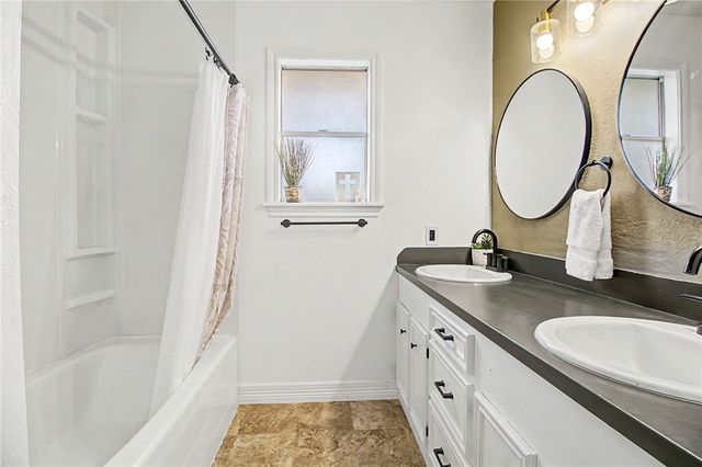 2909 Woodmeadow Drive, Bryan, TX 77802