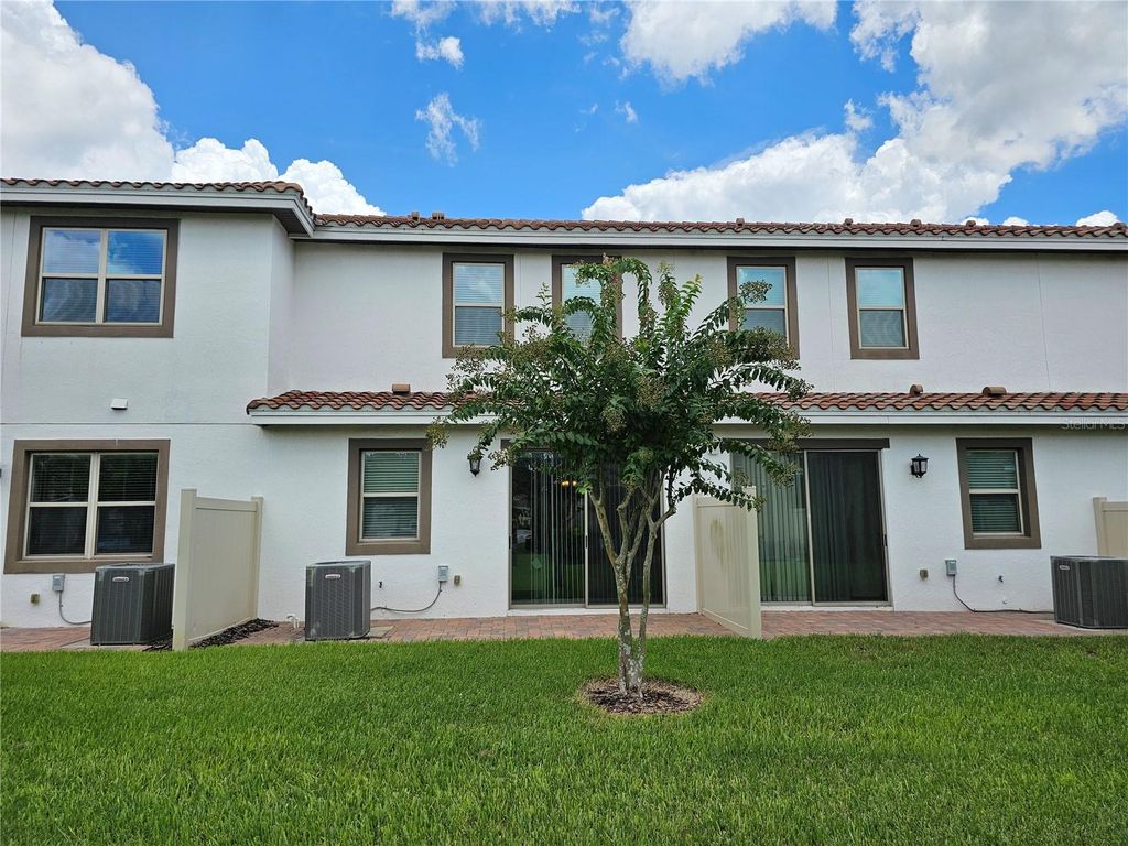 Image 8 of property listing at 13880 ARCLID STREET, Orlando, FL 32832