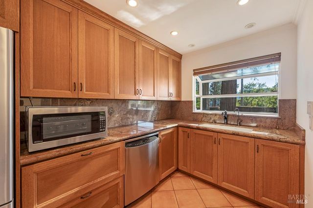 815 Dry Creek Rd, Healdsburg, CA 95448