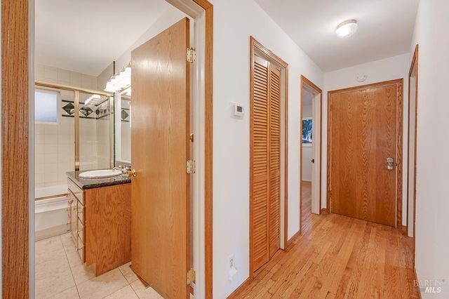 815 Dry Creek Rd, Healdsburg, CA 95448