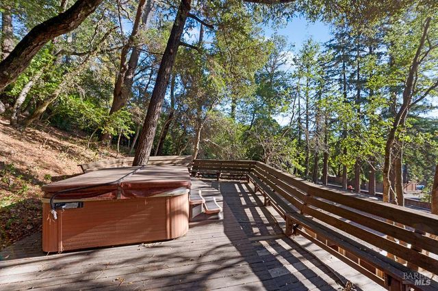 815 Dry Creek Rd, Healdsburg, CA 95448