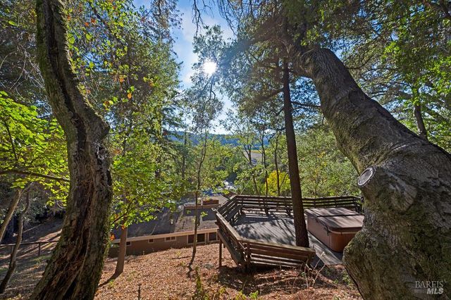 815 Dry Creek Rd, Healdsburg, CA 95448