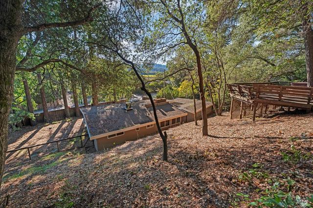 815 Dry Creek Rd, Healdsburg, CA 95448