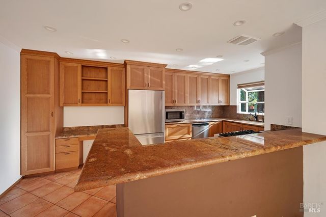 815 Dry Creek Rd, Healdsburg, CA 95448