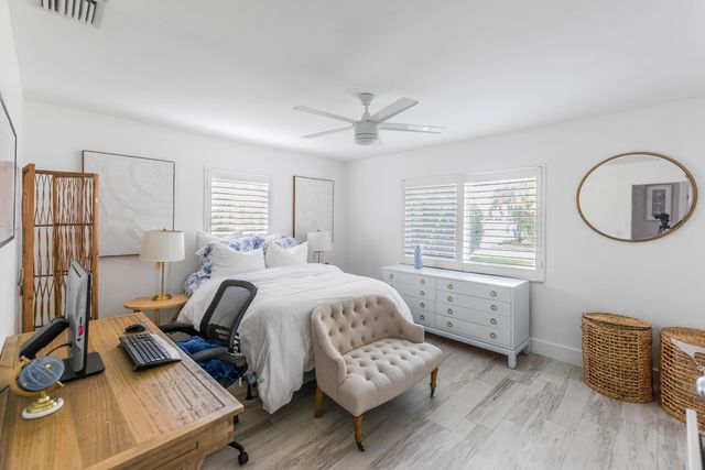 2830 SW 5th Street, Boynton Beach, FL 33435
