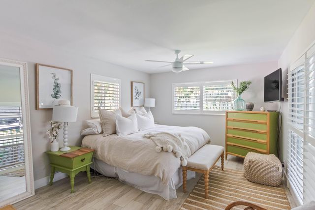 2830 SW 5th Street, Boynton Beach, FL 33435