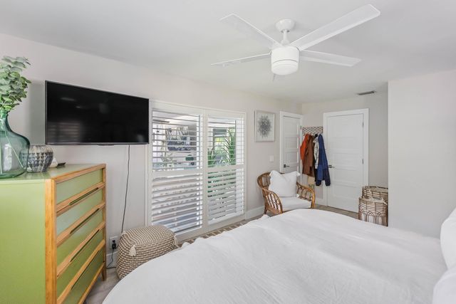 2830 SW 5th Street, Boynton Beach, FL 33435