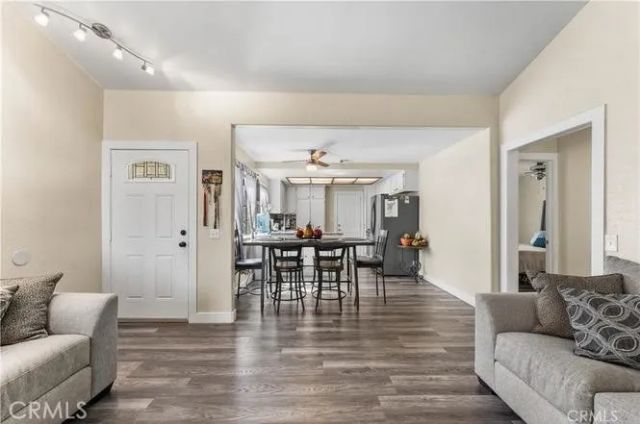 1201 E Avenue R7, Palmdale, CA 93550