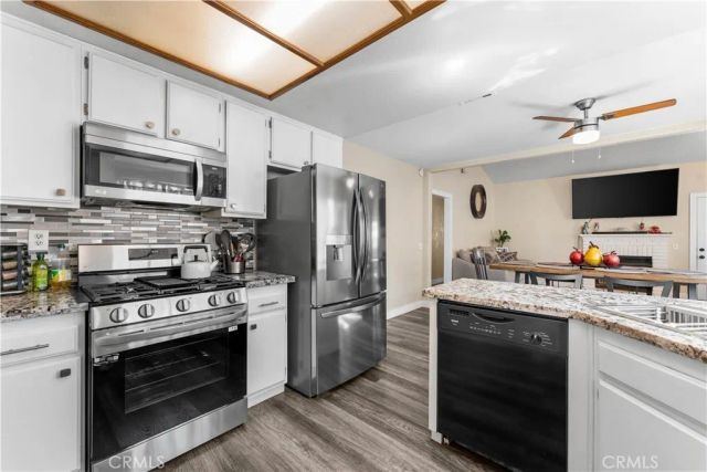 1201 E Avenue R7, Palmdale, CA 93550