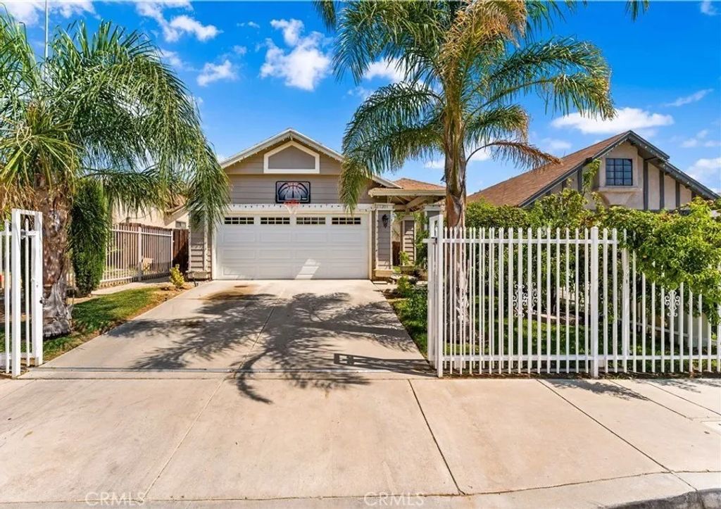 1201 E Avenue R7, Palmdale, CA 93550