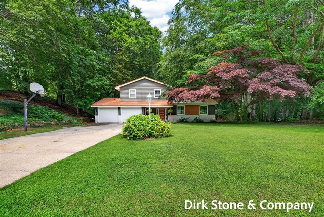 18569 Pawnee Drive, Spring Lake, MI 49456