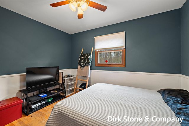 18569 Pawnee Drive, Spring Lake, MI 49456